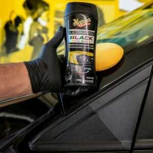 ألتيميت بلاك مرمم البلاستيك