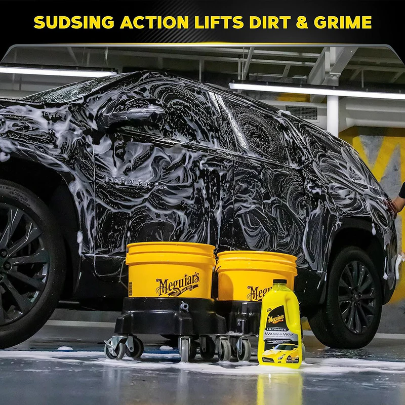 ميجوايرز ألتيميت واش آند واكس (غسيل وشمع)