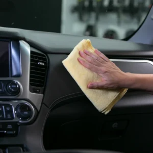 ناتشورال شاين | ملمع وحامي البلاستيك والمطاط (مظهر طبيعي)